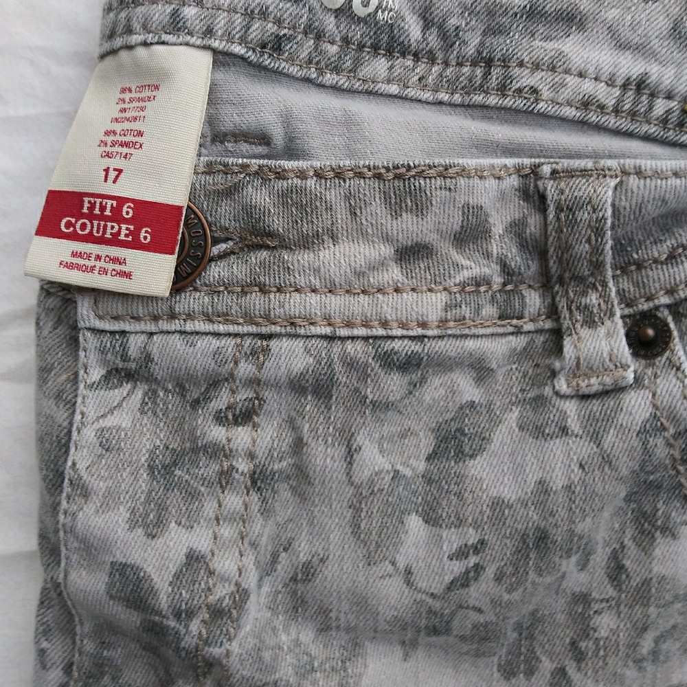 Super cute Floral Jeans